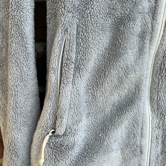 The North Face Gray Fleece Jacket - Picture 5 of 6